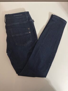 Vintage Rock & Republic dark wash Skinny Jeans